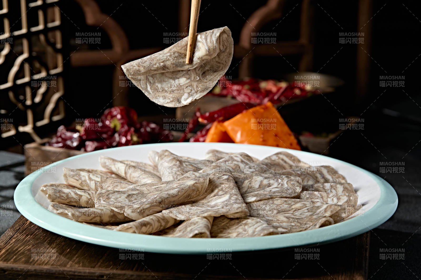 川渝火锅涮品乌鸡肉卷切片图片