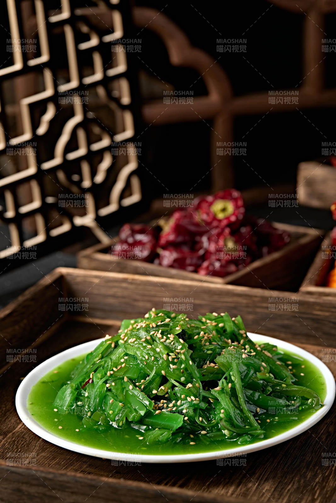 美味凉菜腌渍裙带菜图片