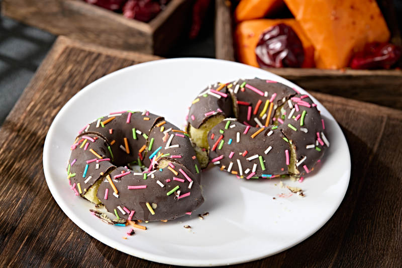 美式甜点小吃甜甜圈图片