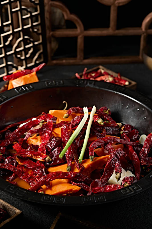 重庆传统牛油麻辣火锅汤底图片