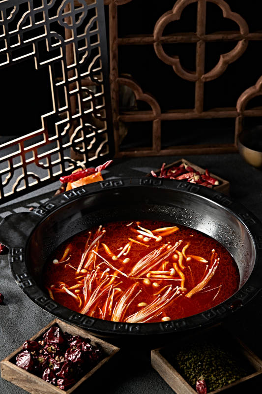 川渝火锅锅底菌菇番茄汤图片