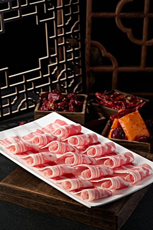 涮肉食材草原羊肉卷切片图片