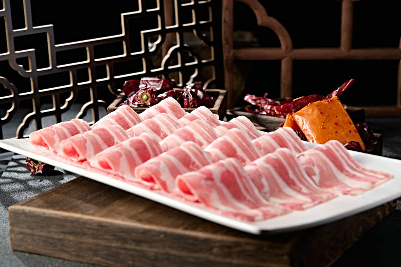 涮肉食材草原羊肉卷切片图片