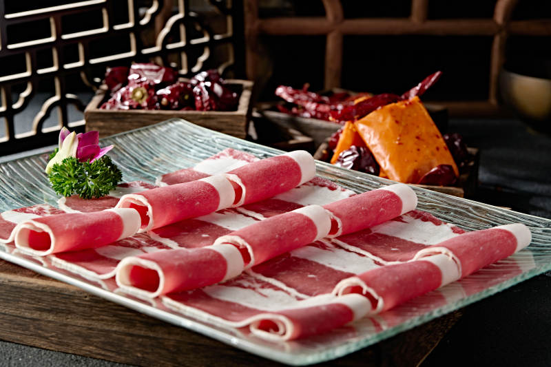 极品火锅食材安哥拉牛肉肥牛切片图片