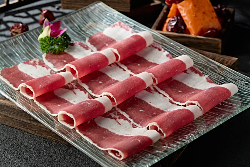 极品火锅食材安哥拉牛肉肥牛切片图片