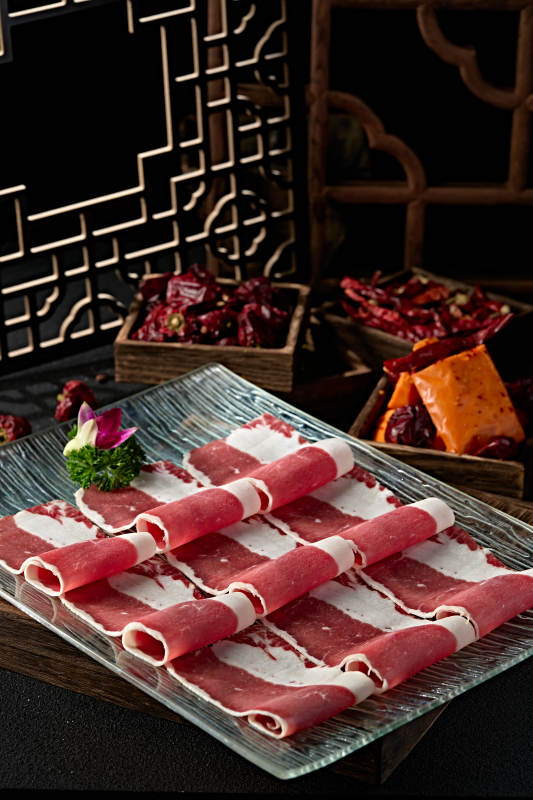 极品火锅食材安哥拉牛肉肥牛切片图片