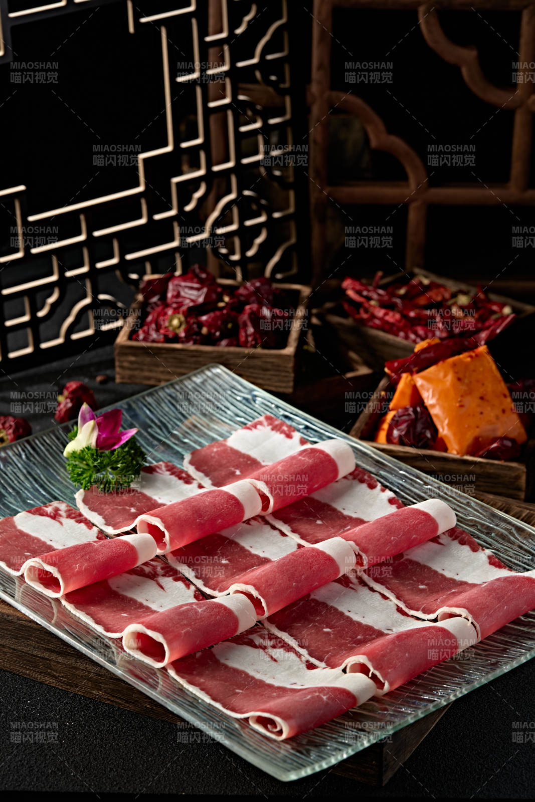 极品火锅食材安哥拉牛肉肥牛切片图片