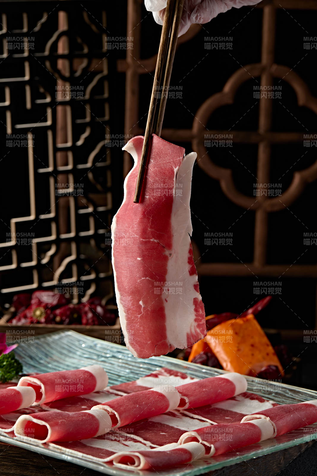 极品火锅食材安哥拉牛肉肥牛切片图片