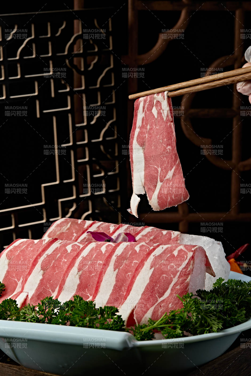 极品火锅食材上脑和牛切片图片