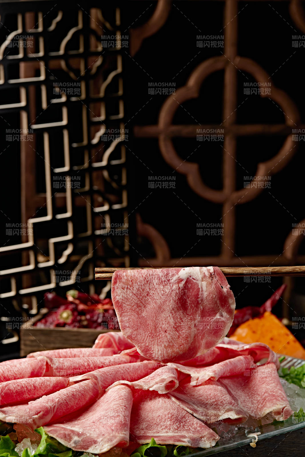 极品火锅食材草原牛舌肉卷切片图片