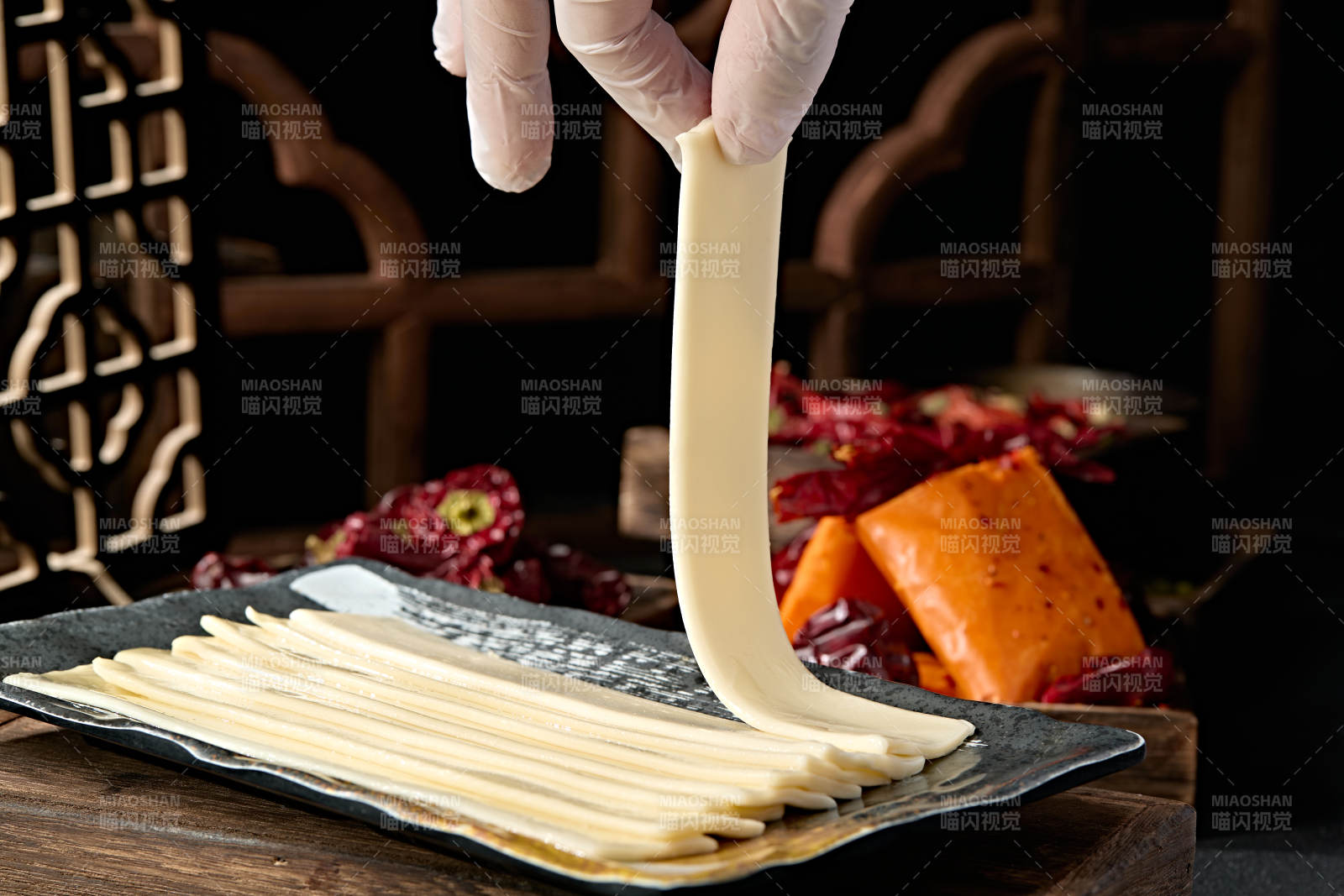 海底捞火锅食材手扯面条图片