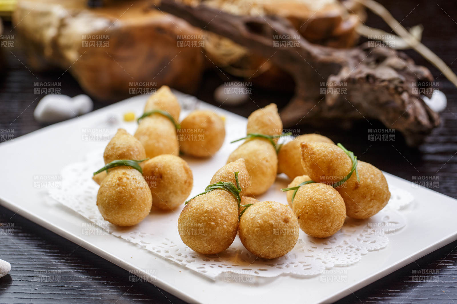 奶油葫芦酥图片