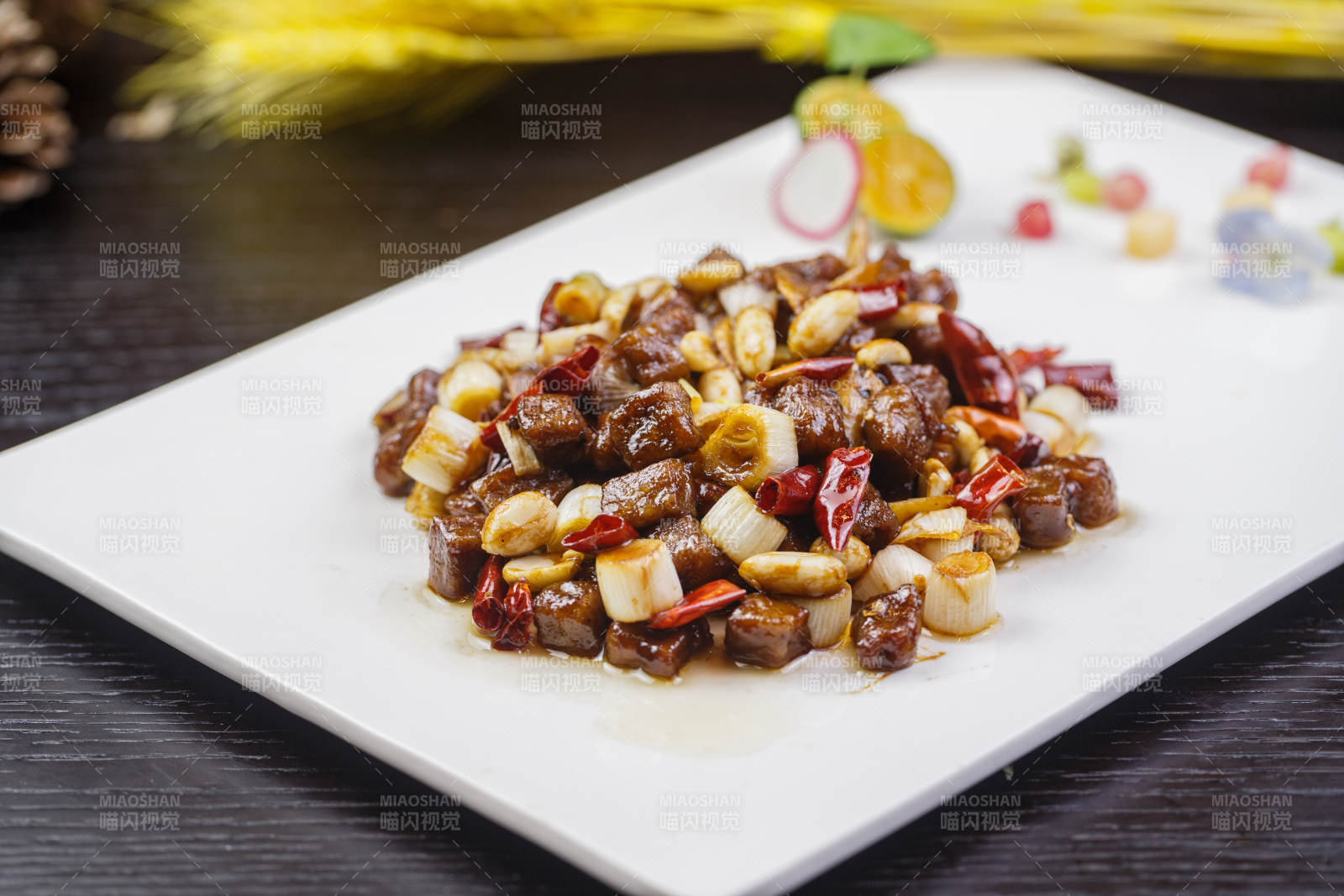 宫保牛仔粒图片