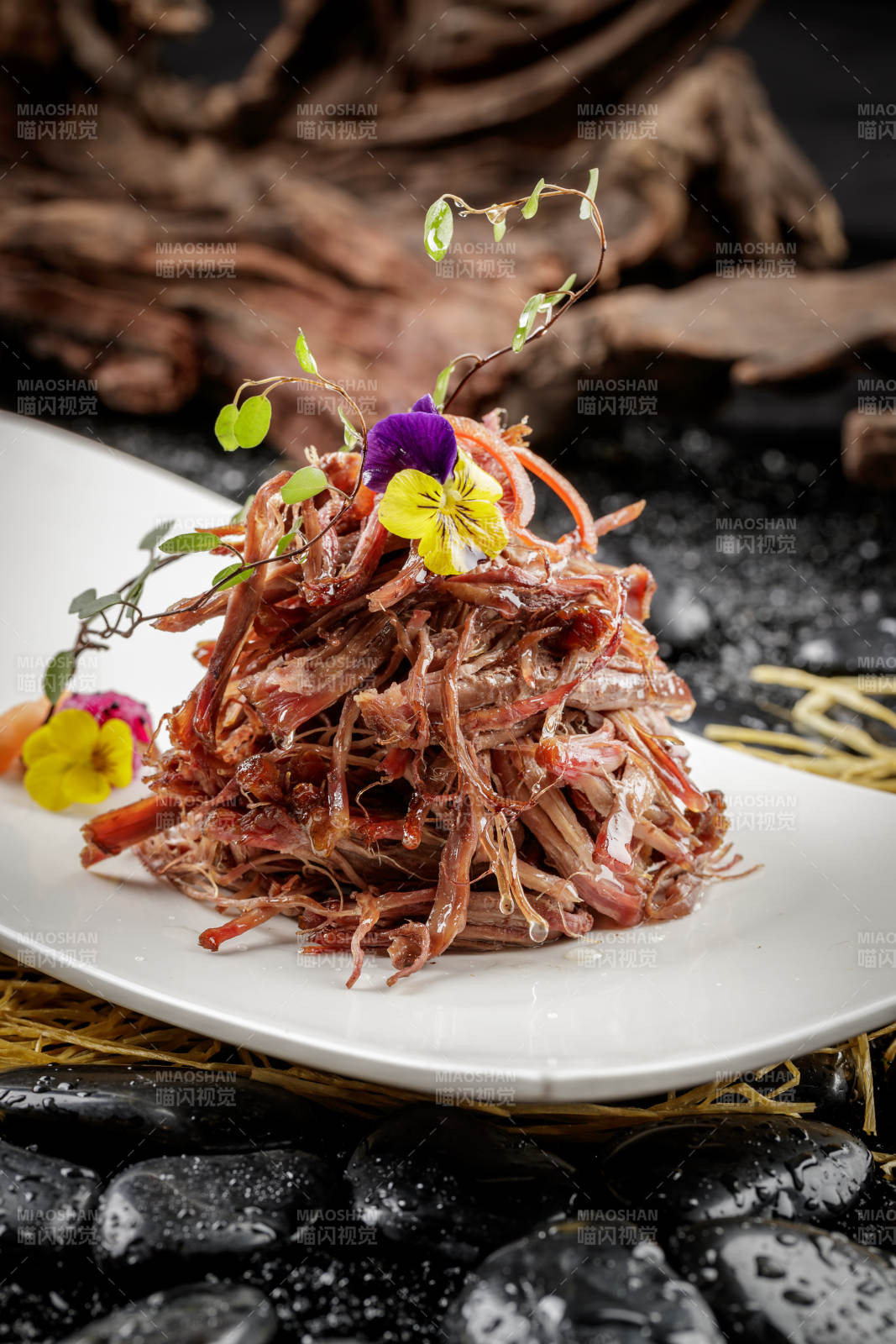 峨嵋手撕驴肉图片