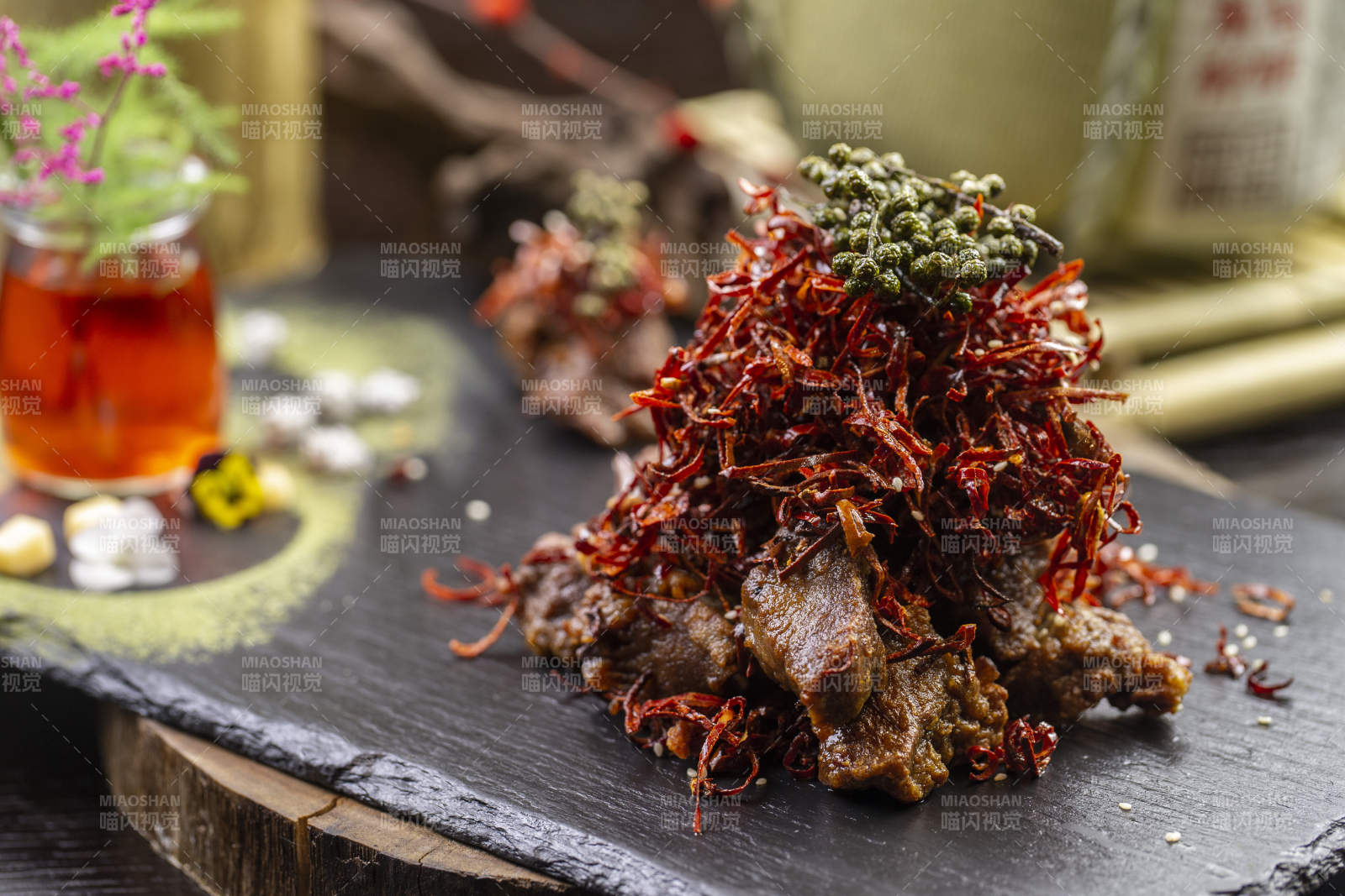 川香椒麻牛腩图片