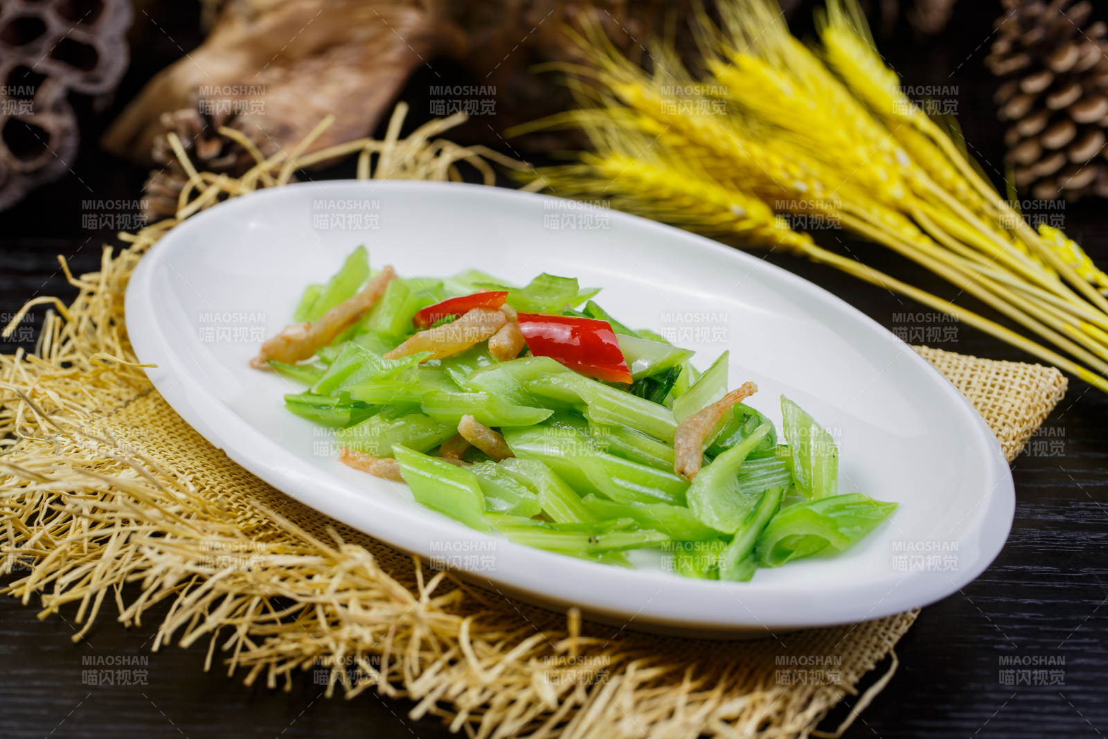 海米炒西芹图片