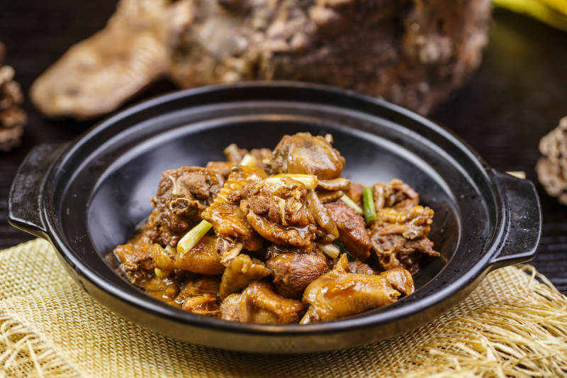 潮汕砂锅一品鸡图片