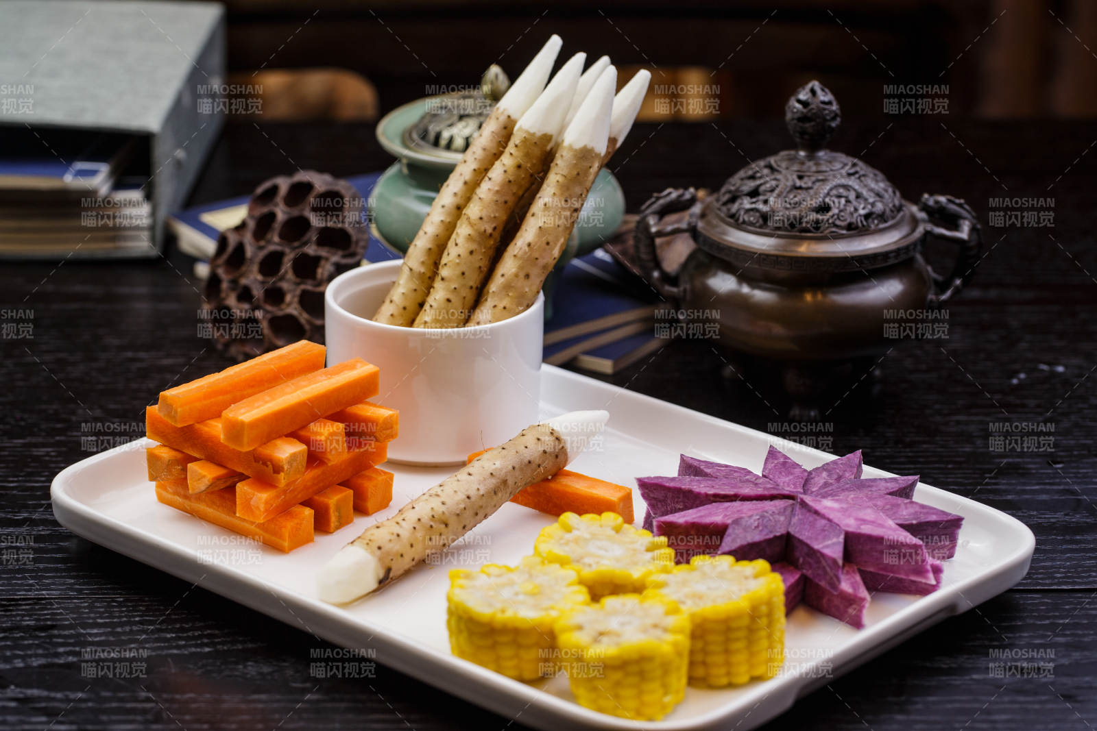 田园时蔬文房四宝图片