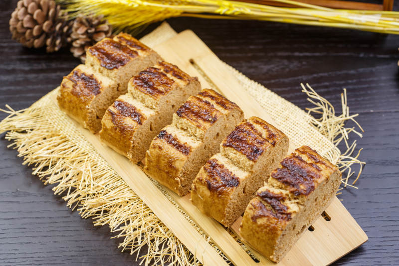 粗粮枣泥烤馍图片