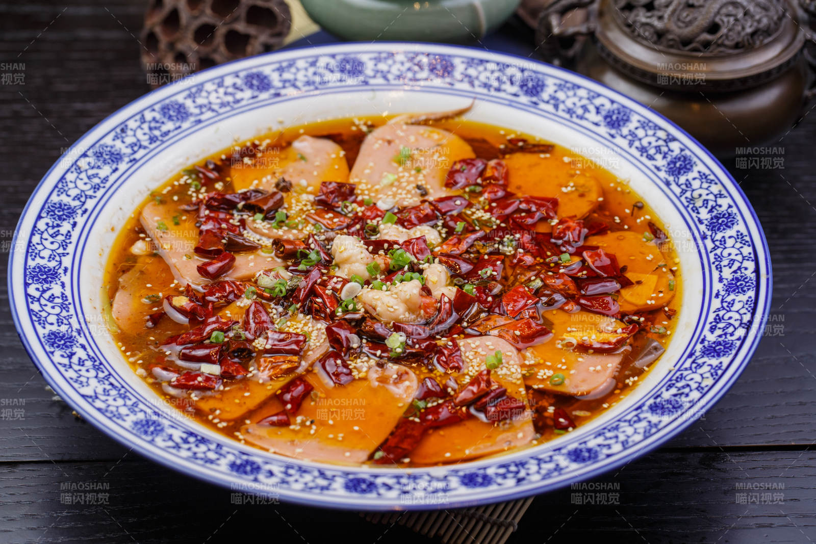 红油椒麻毛血旺图片