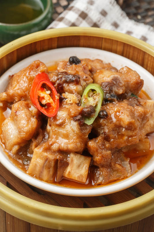 刚出笼的蜜汁粉蒸排骨图片