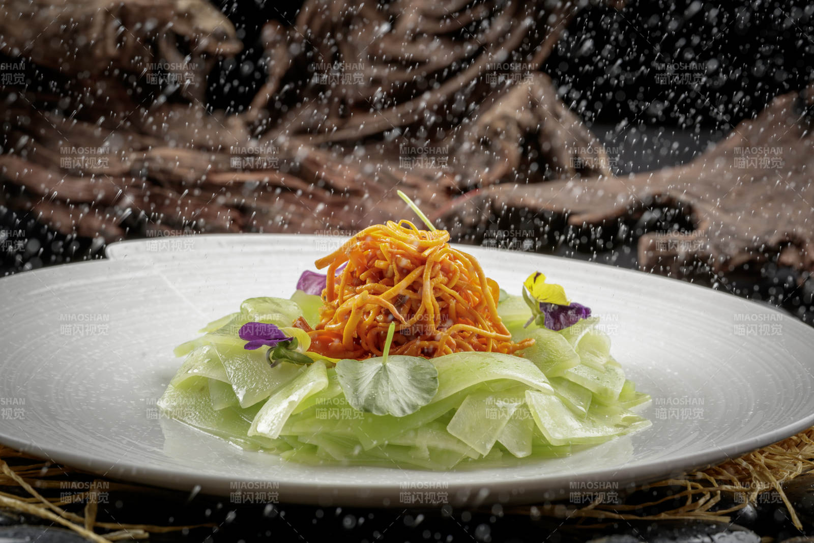 虫草花拌莴笋图片