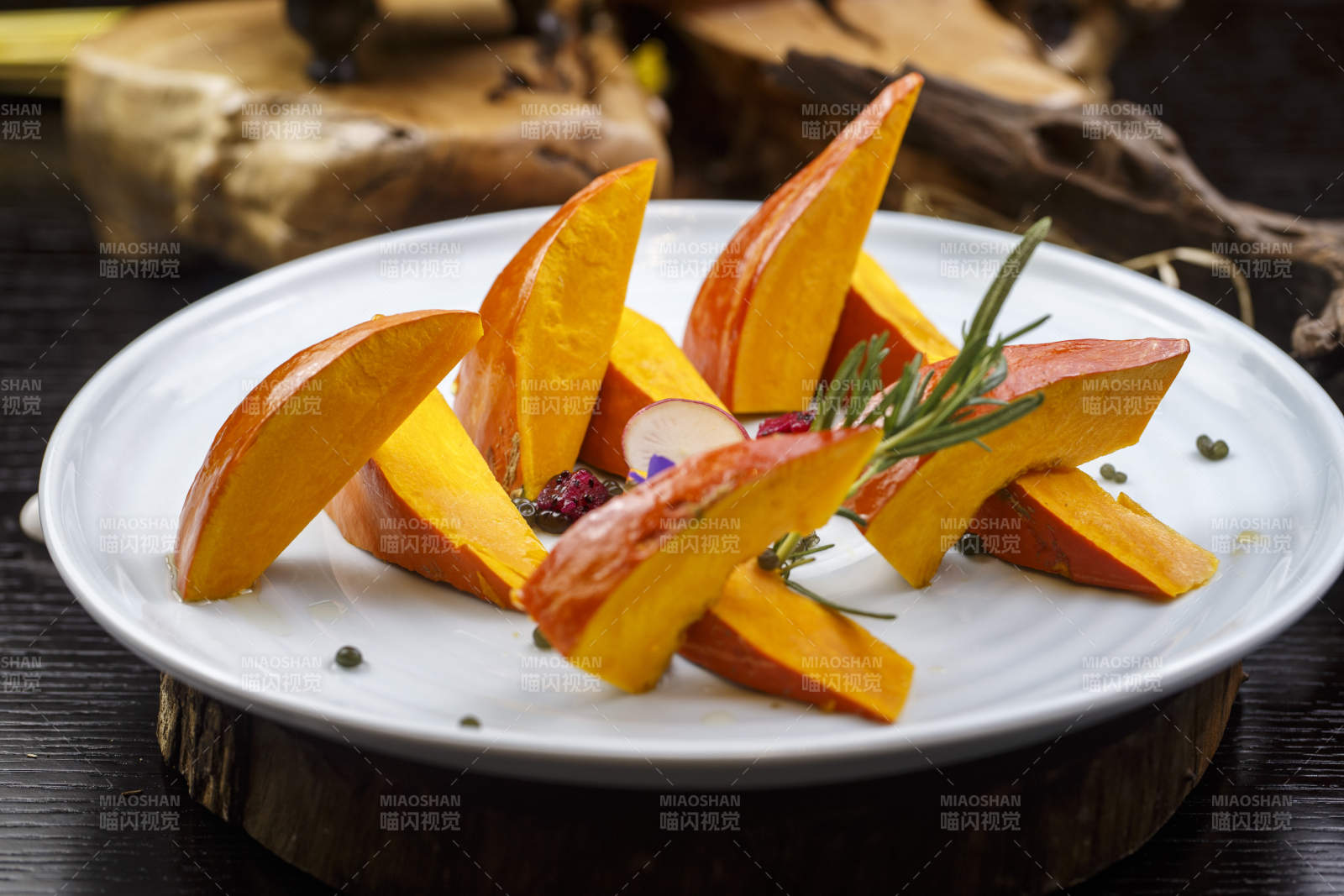 蜜汁广式焗金瓜图片