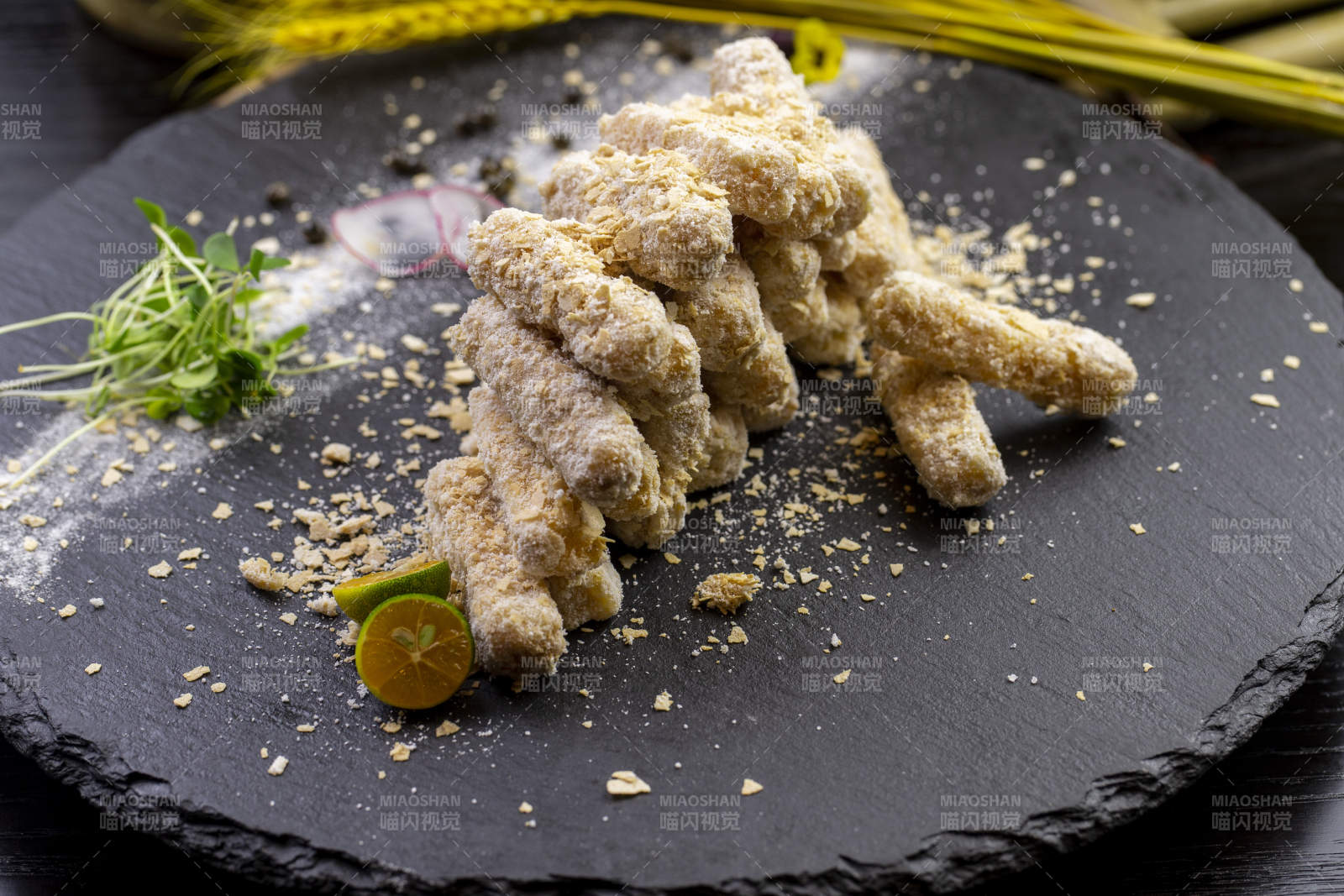 蜜汁麻仁糖粉红薯图片