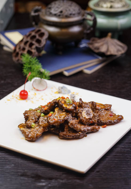 酱烧牛仔骨图片
