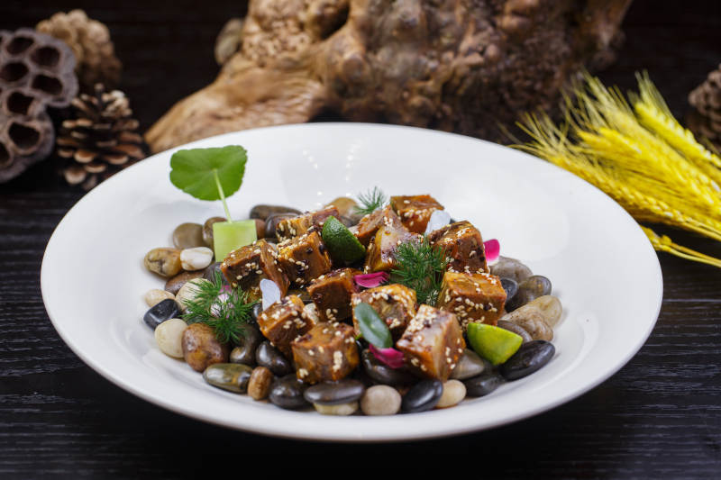 香辣五香牛腱粒图片