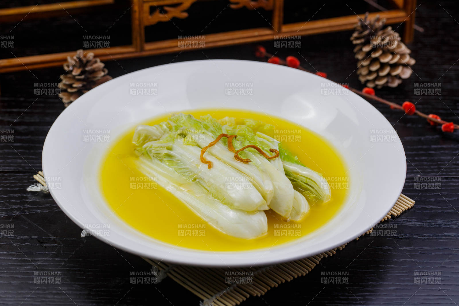 鲜浓鸡汤娃娃菜图片