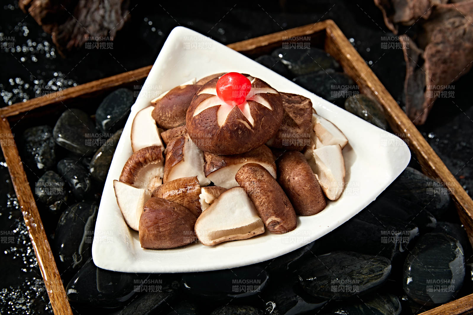 火锅食材花刀鲜香菇图片