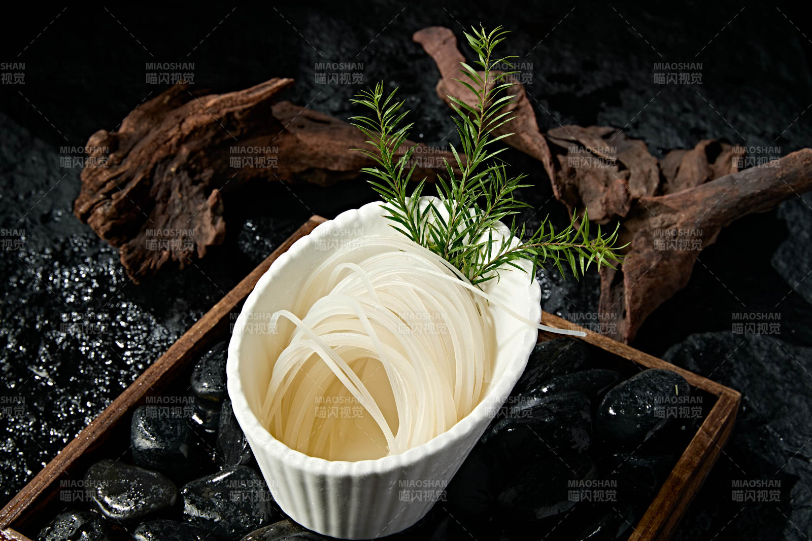 美味火锅食材干制红薯粉土豆粉图片