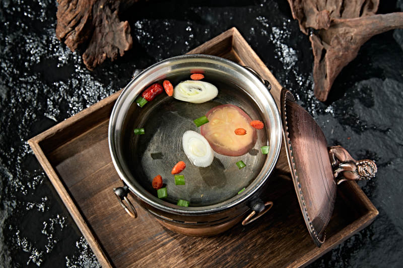 迷你小火锅清汤高汤锅底图片