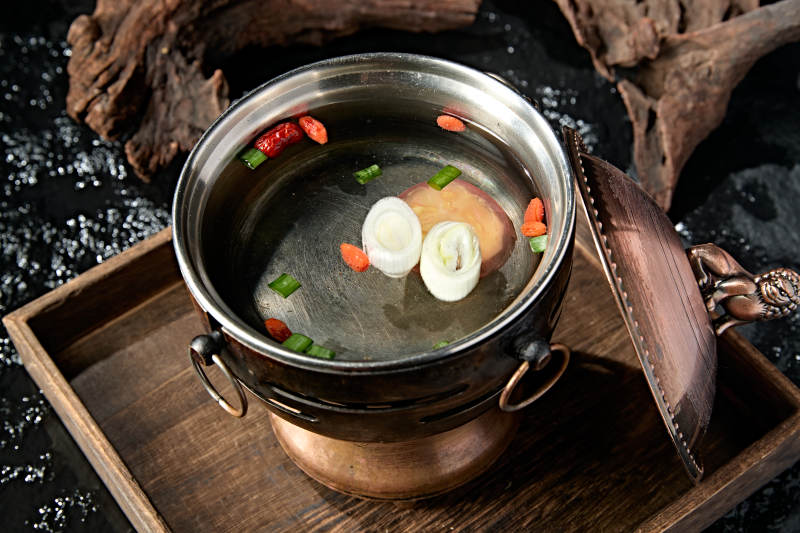 迷你小火锅清汤高汤锅底图片