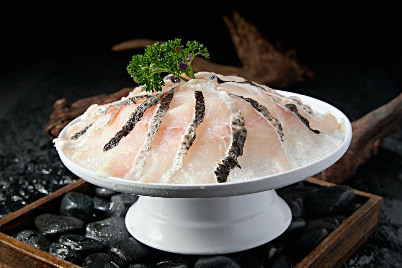 美味火锅食材鲜切青鱼皖鱼鱼片图片