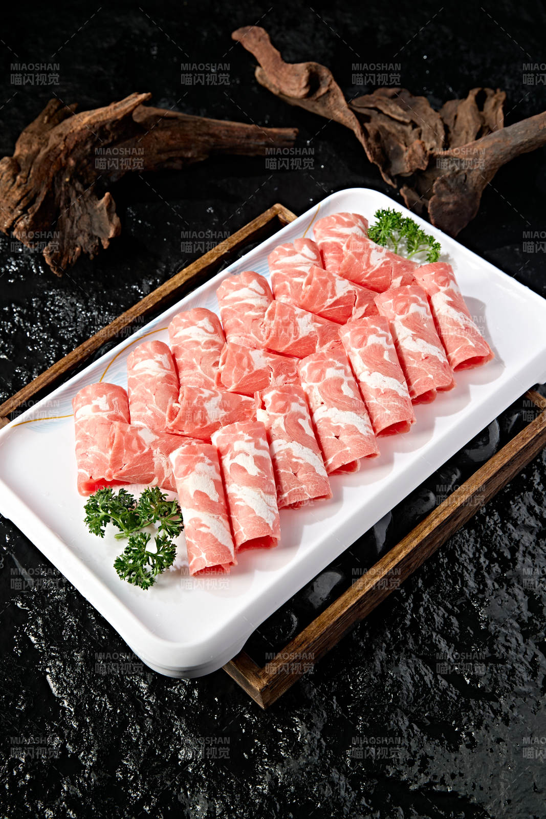 美味涮肉食材太阳卷肥羊肉切片图片