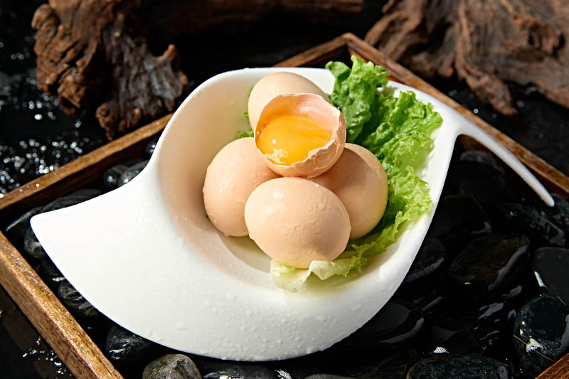 火锅食材营养丰富味道鲜美的油鸡蛋图片