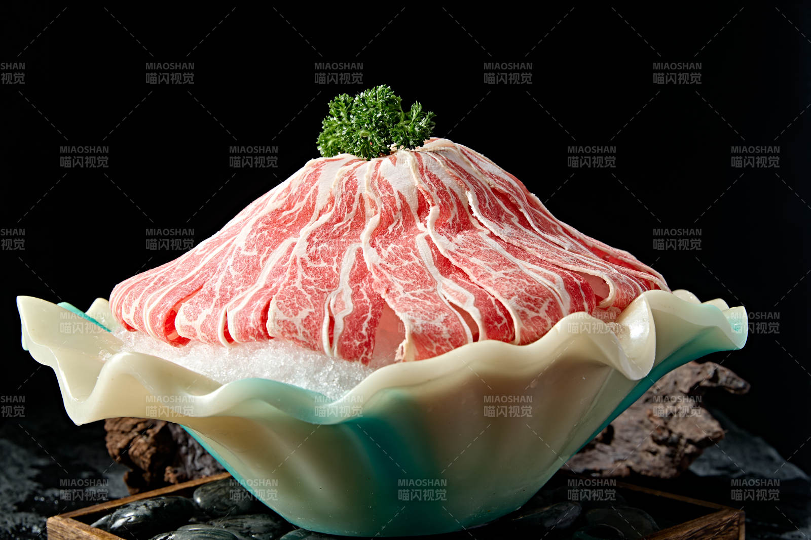 极品日式雪花和牛切片图片