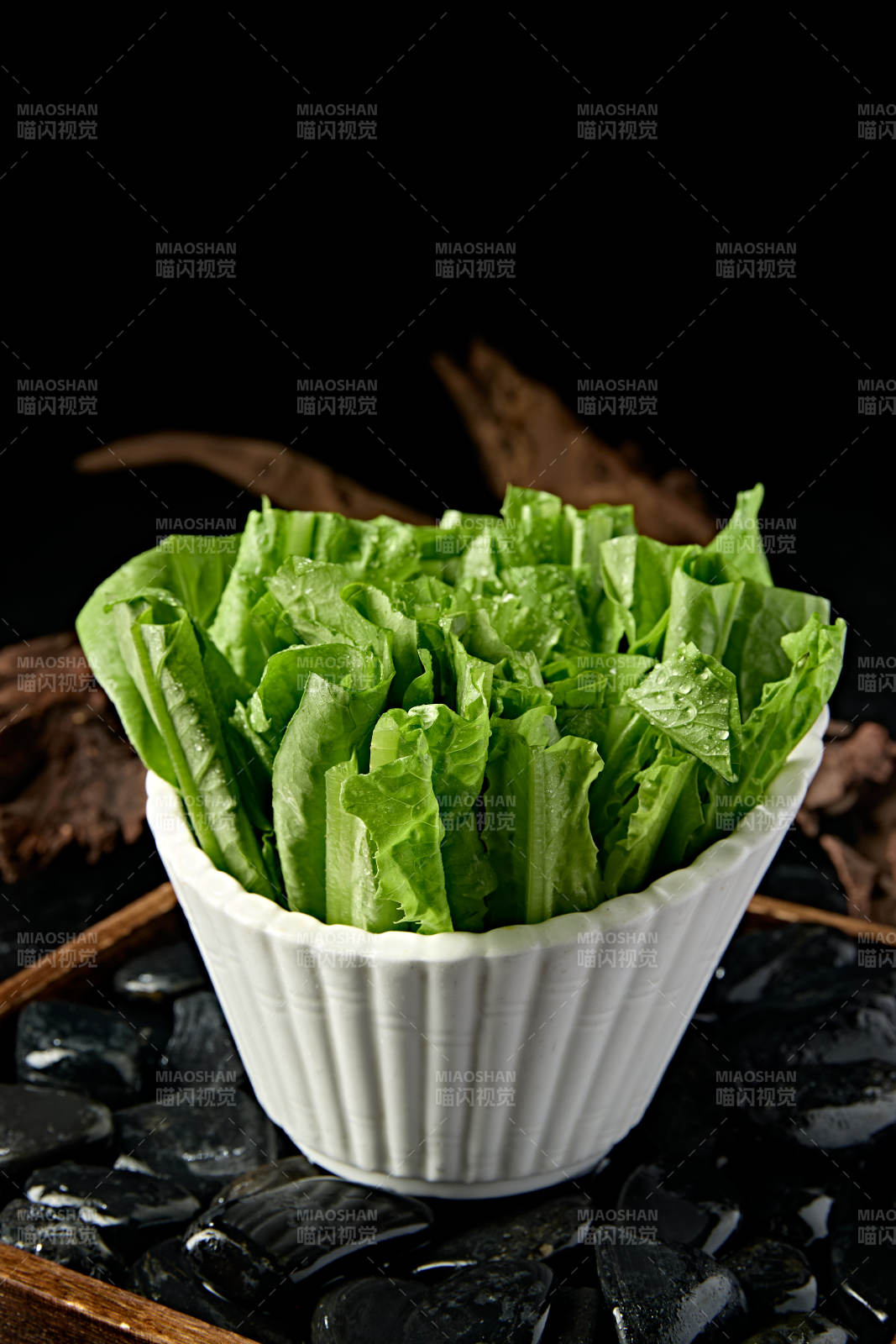 火锅食材新鲜的油麦菜图片