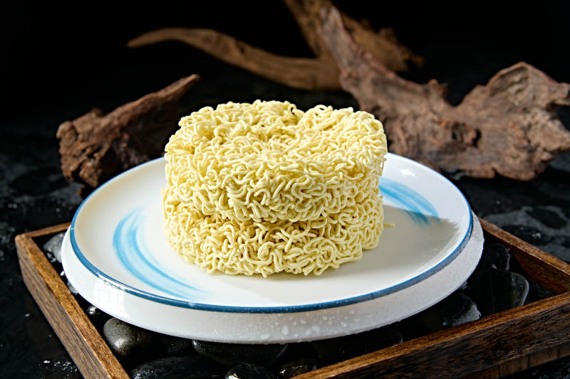 高档火锅料理食材方便面饼图片