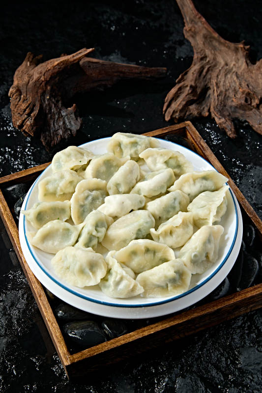 韭菜猪肉馅手工水饺图片