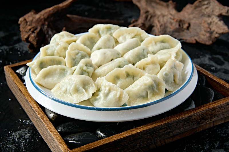 韭菜猪肉馅手工水饺图片