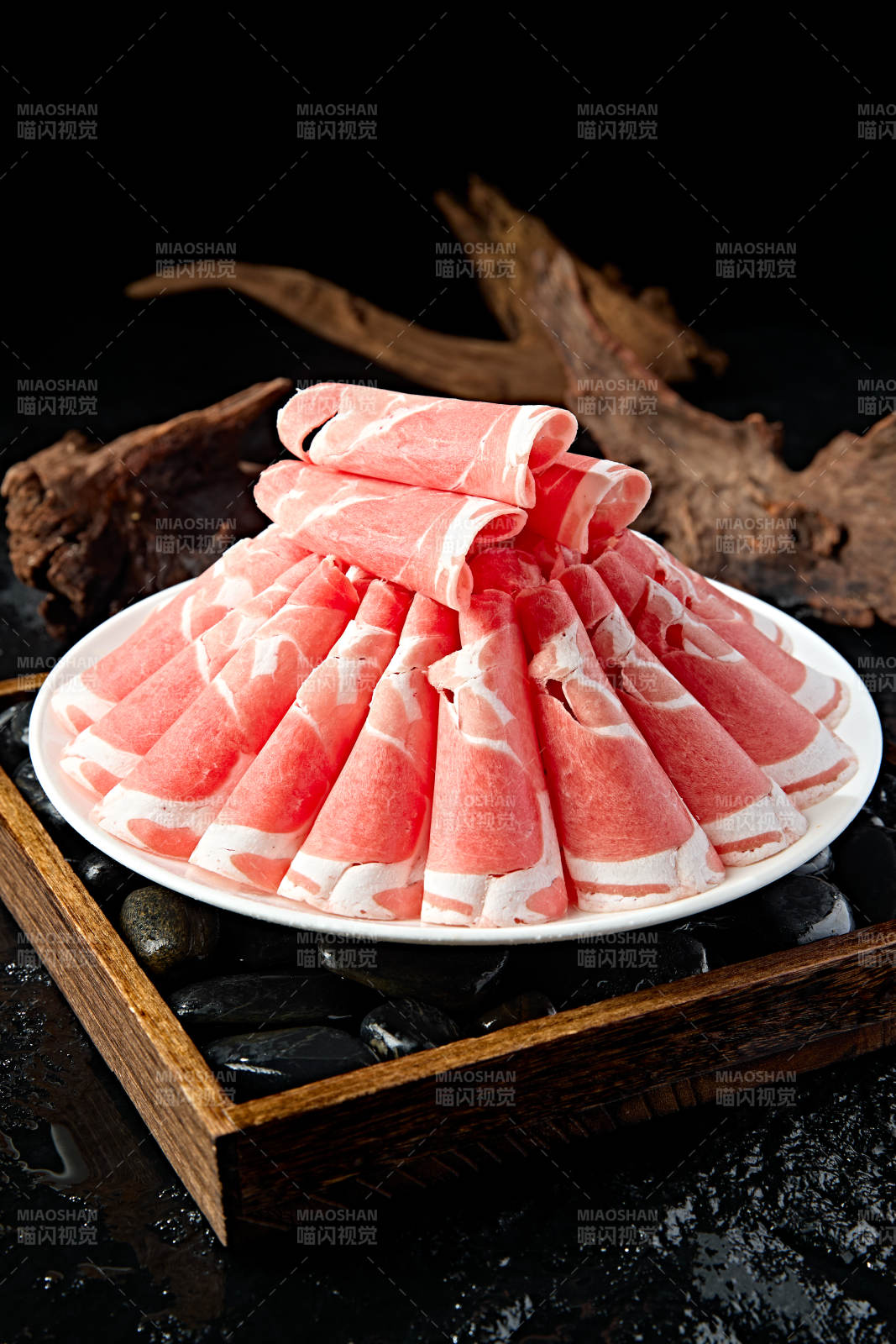 内蒙草原羔羊肉卷切片图片