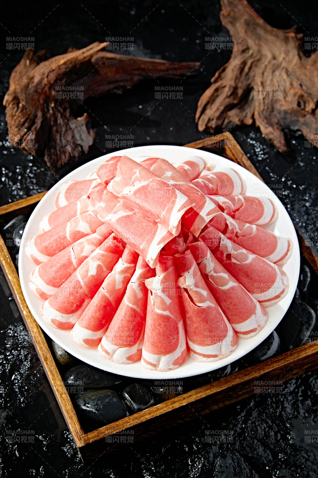 内蒙草原羔羊肉卷切片图片