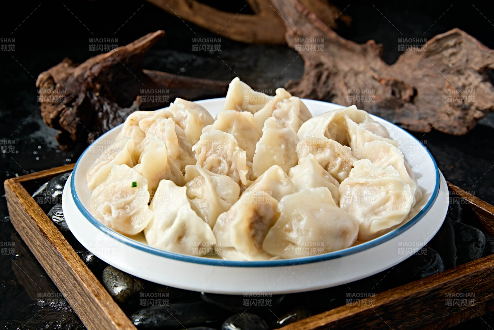 手工猪肉大葱馅饺子图片