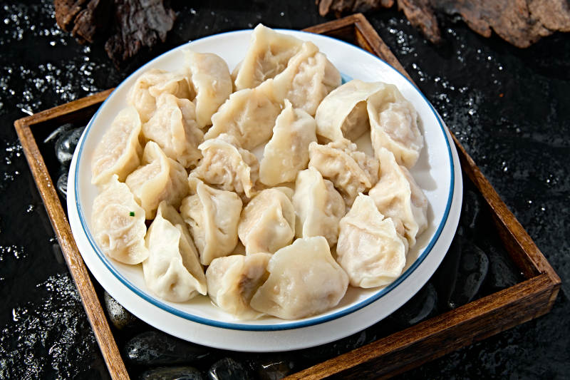 手工猪肉大葱馅饺子图片