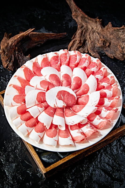 内蒙草原羔羊肉片图片