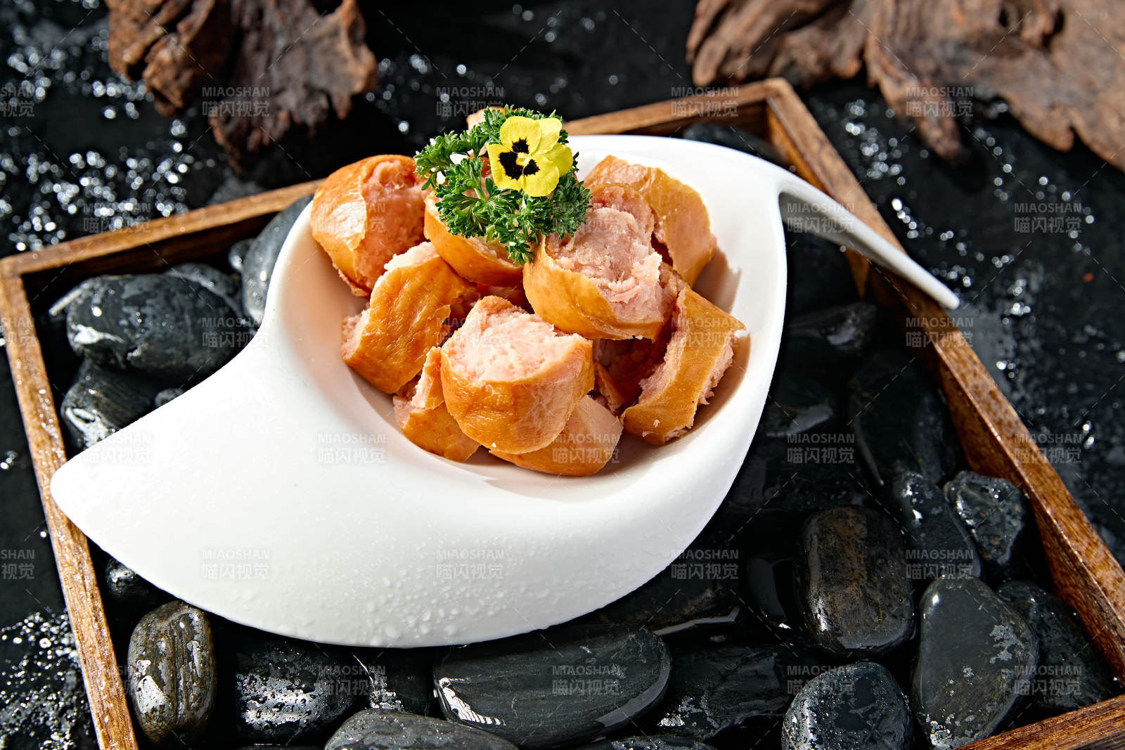 美味蒜香手掰肠图片