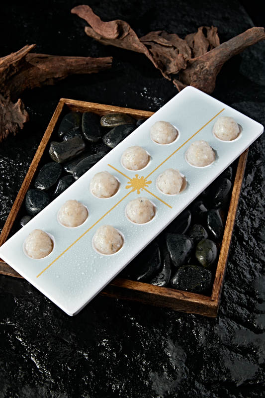 川渝火锅食材鲜虾虾滑图片